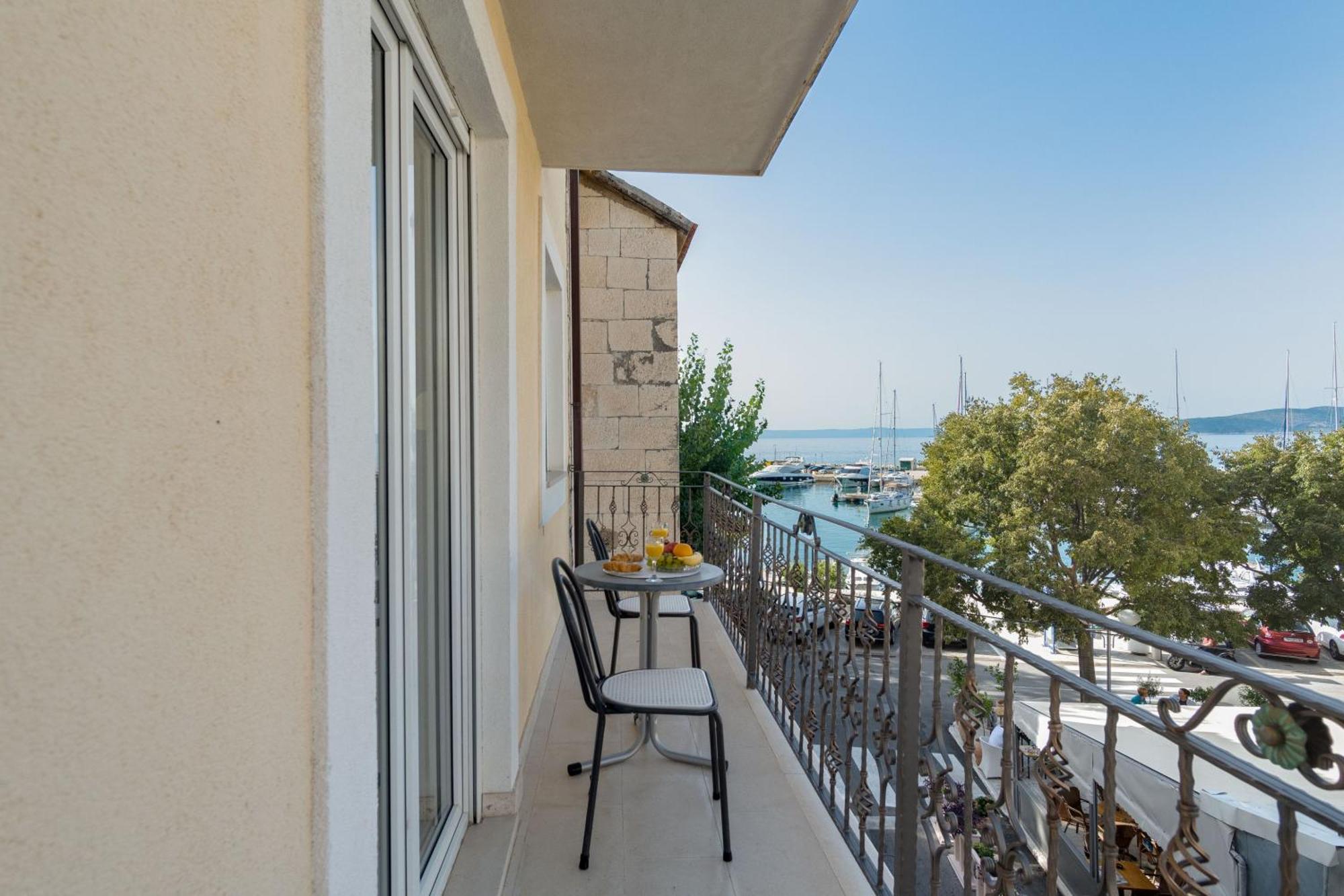 Apartman Galatea - Town Centre With Free Parking