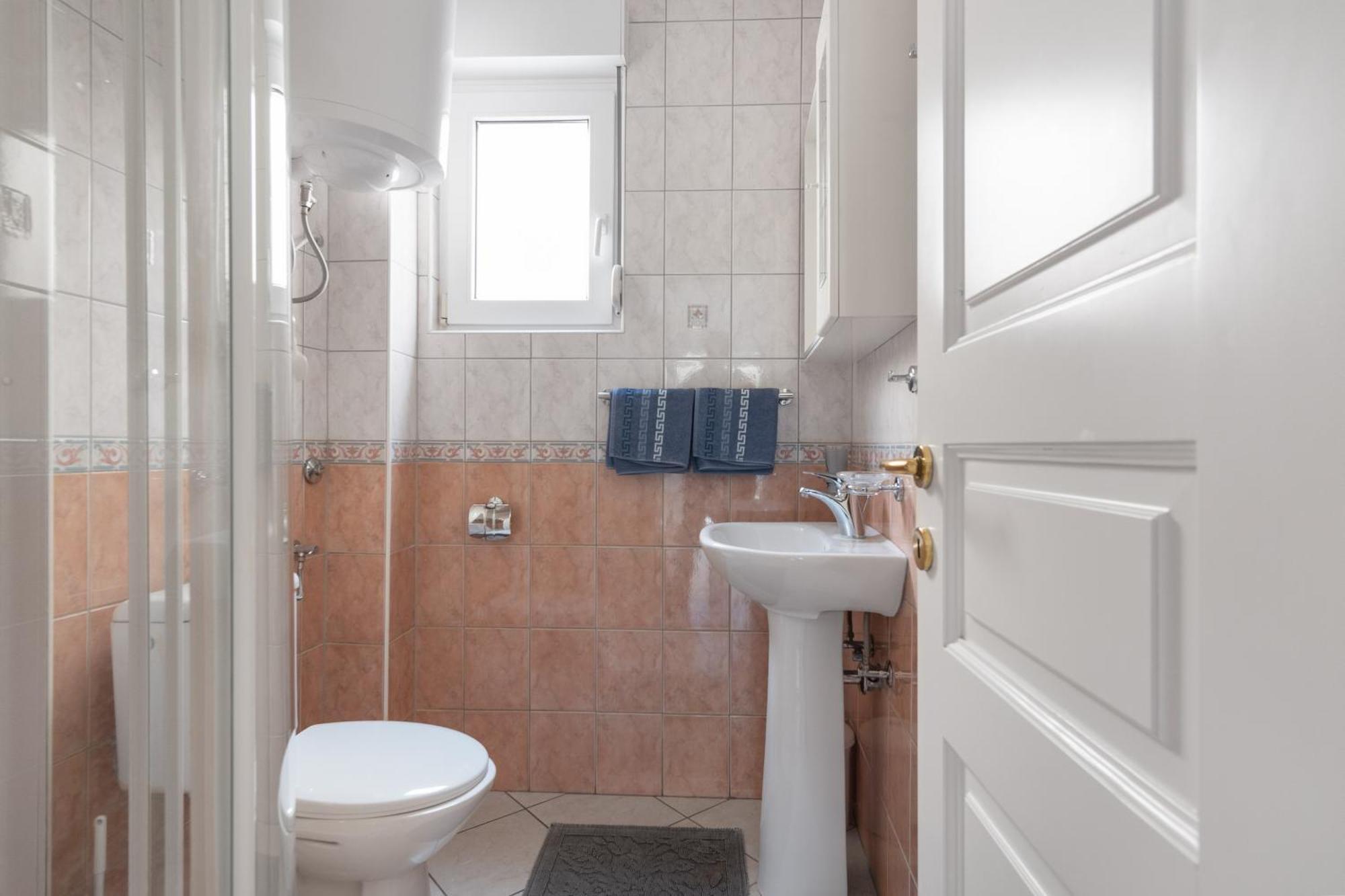 Galatea - Town Centre With Free Parking Apartman