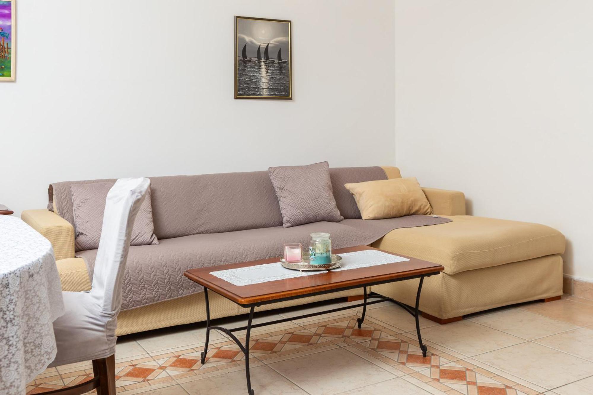 Galatea - Town Centre With Free Parking Apartman *