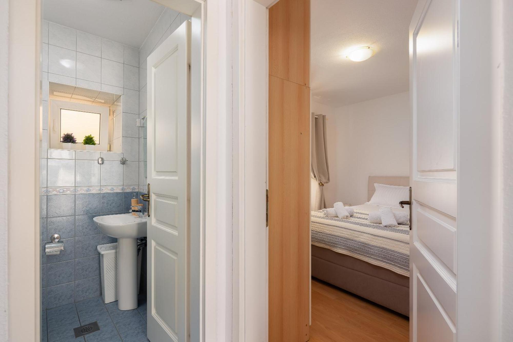 Galatea - Town Centre With Free Parking Apartman Baška Voda