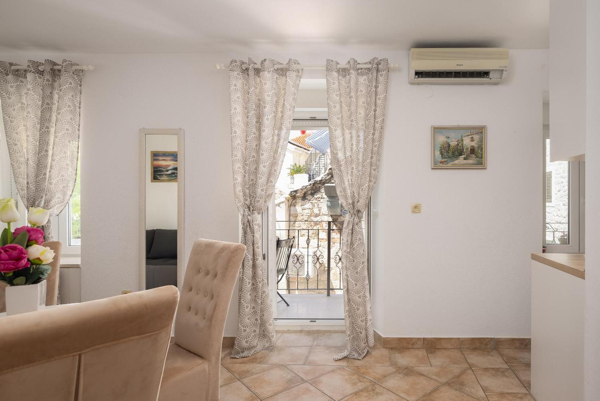 Apartman Galatea - Town Centre With Free Parking *