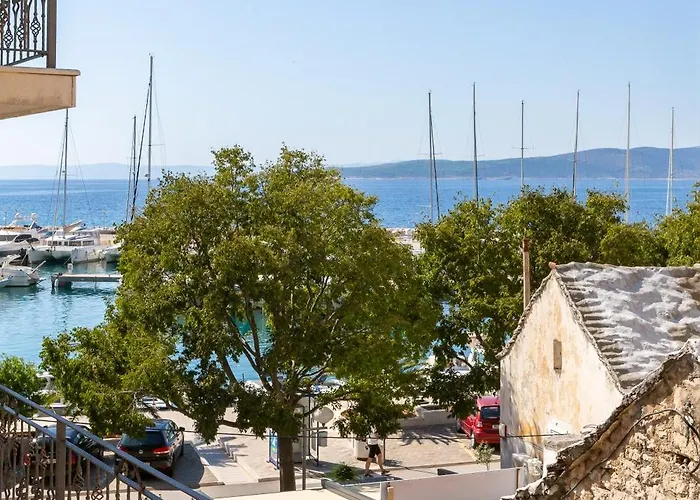 Galatea Apartments - Town Centre With Free Parking