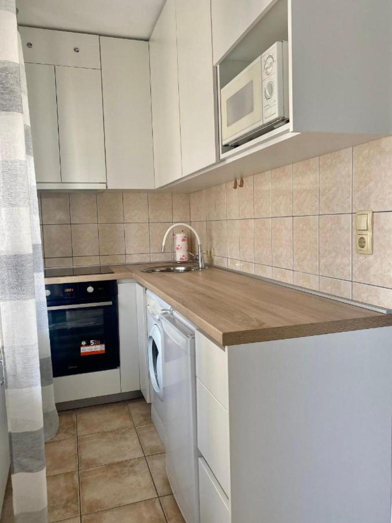 Apartment Galatea - Town Centre With Free Parking Baska Voda