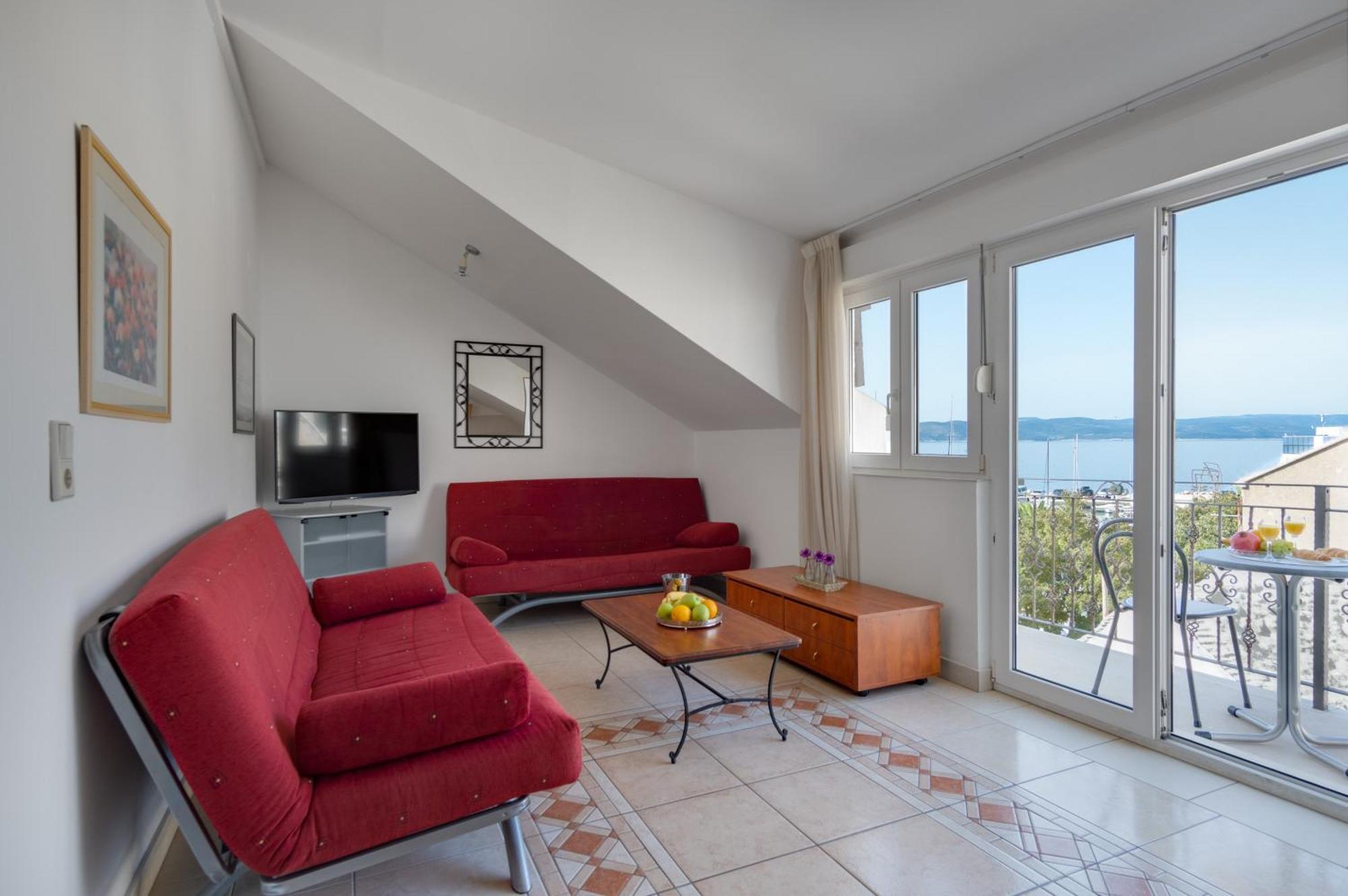 Apartment Galatea - Town Centre With Free Parking Baska Voda