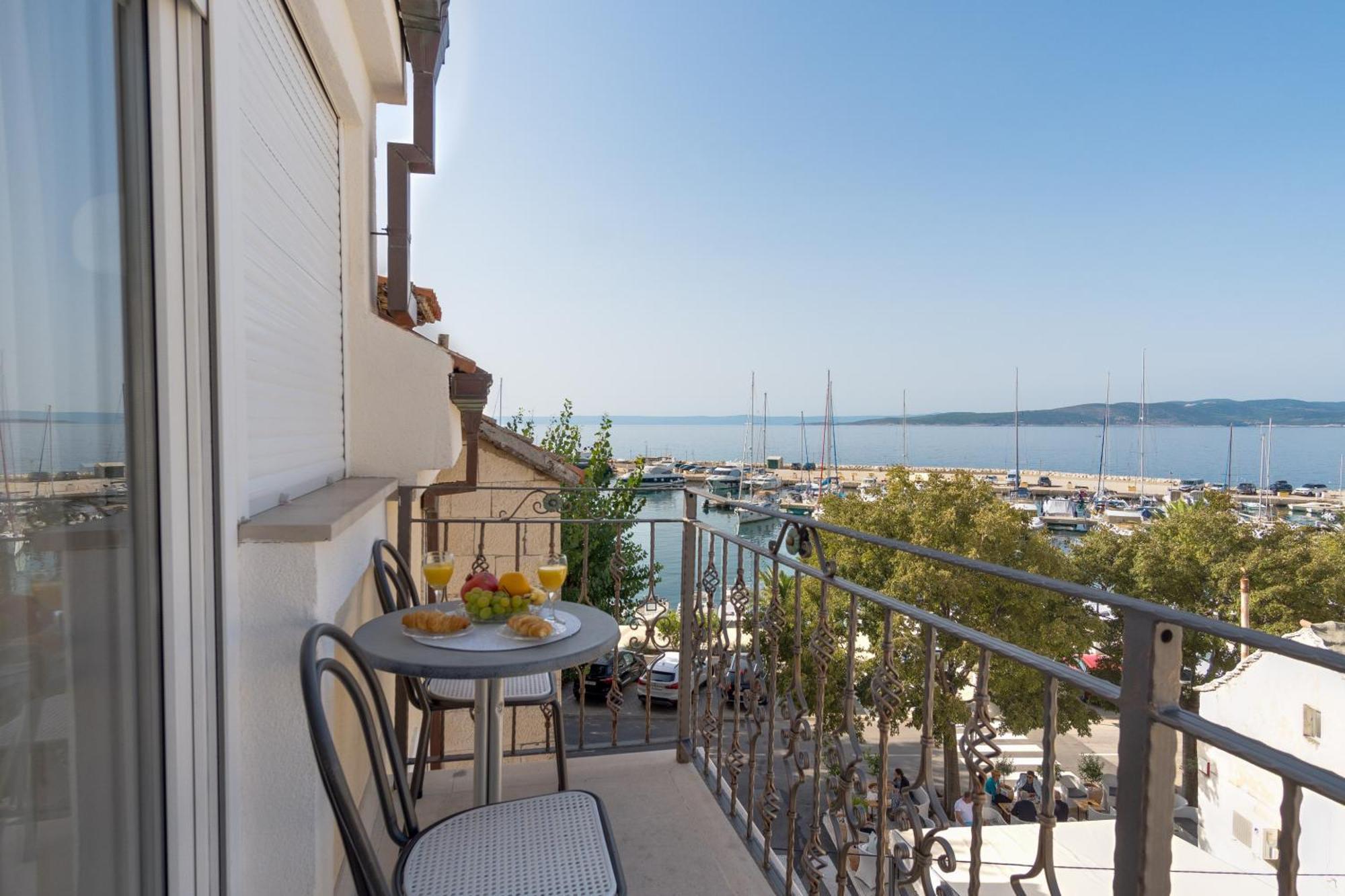 Galatea - Town Centre With Free Parking Apartment Baska Voda
