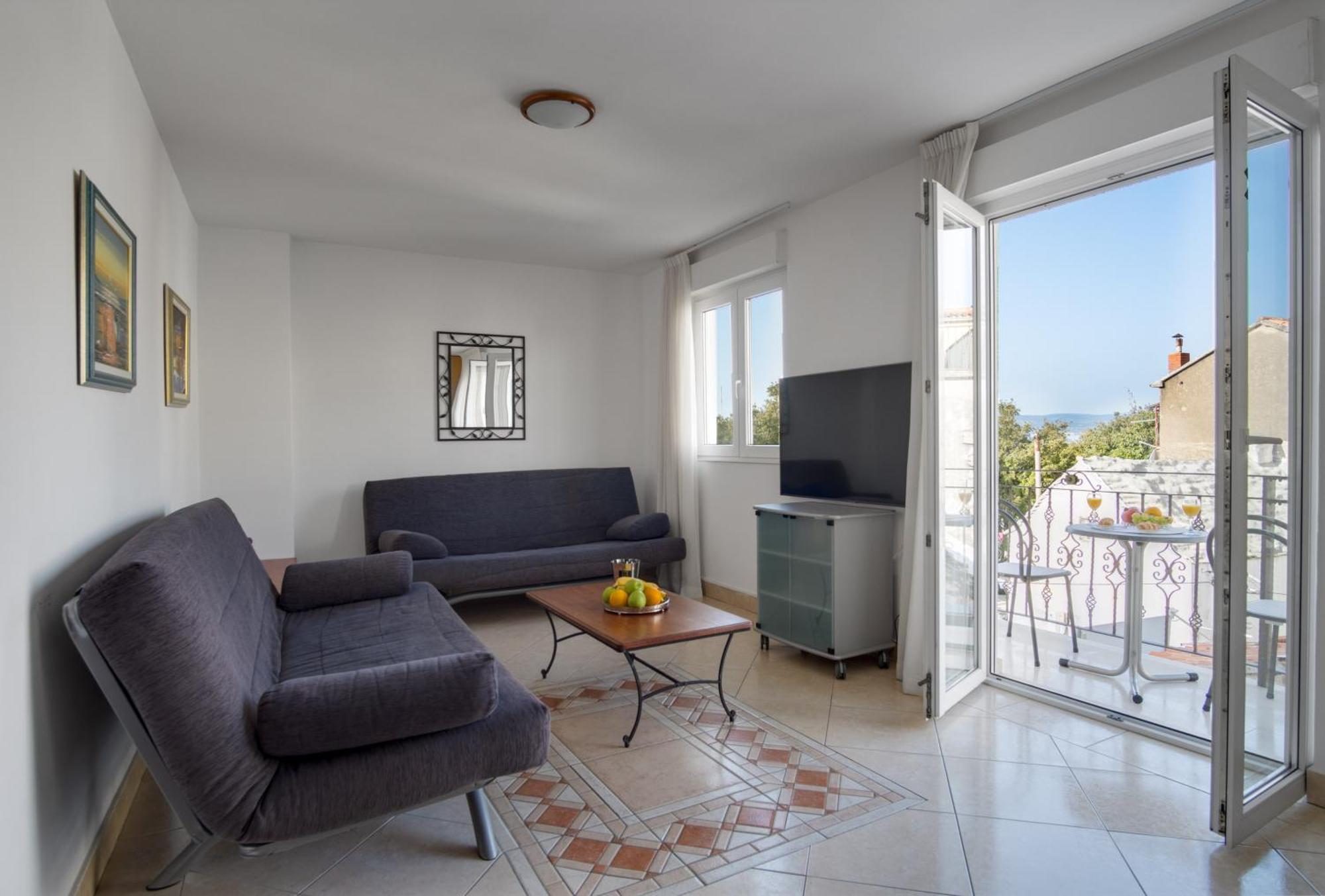 Apartment Galatea - Town Centre With Free Parking