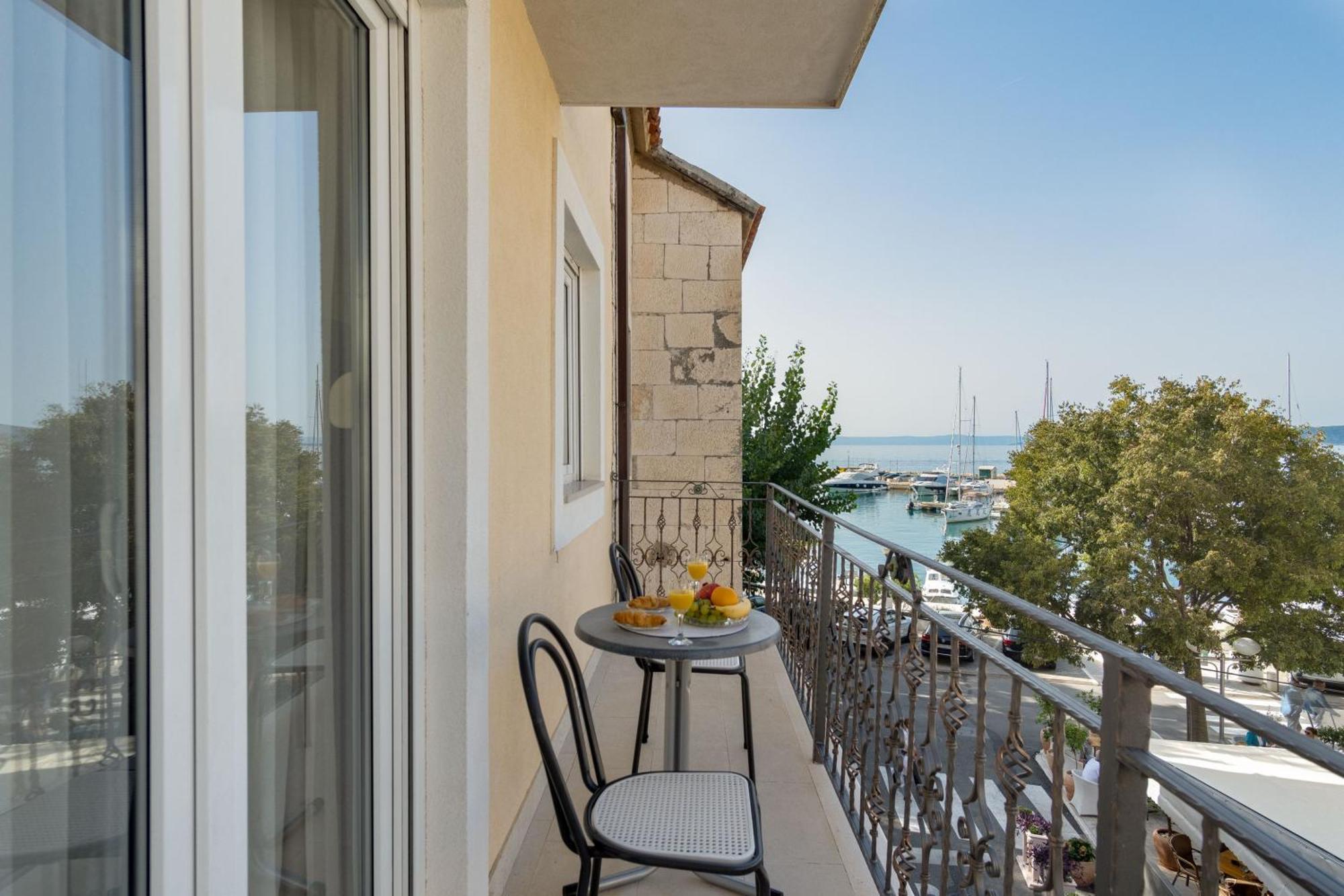Apartment Galatea - Town Centre With Free Parking Baska Voda