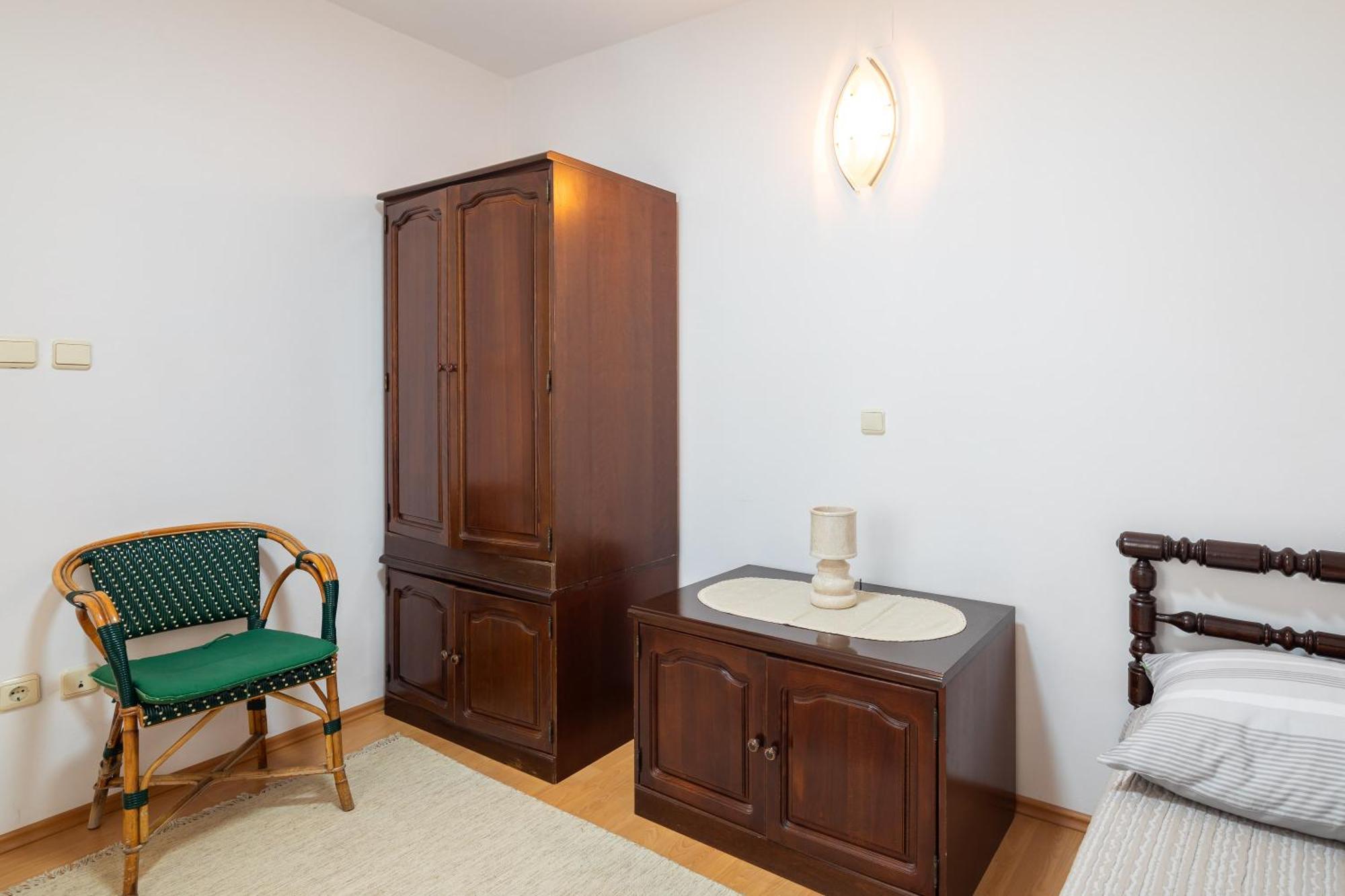 Apartment Galatea - Town Centre With Free Parking