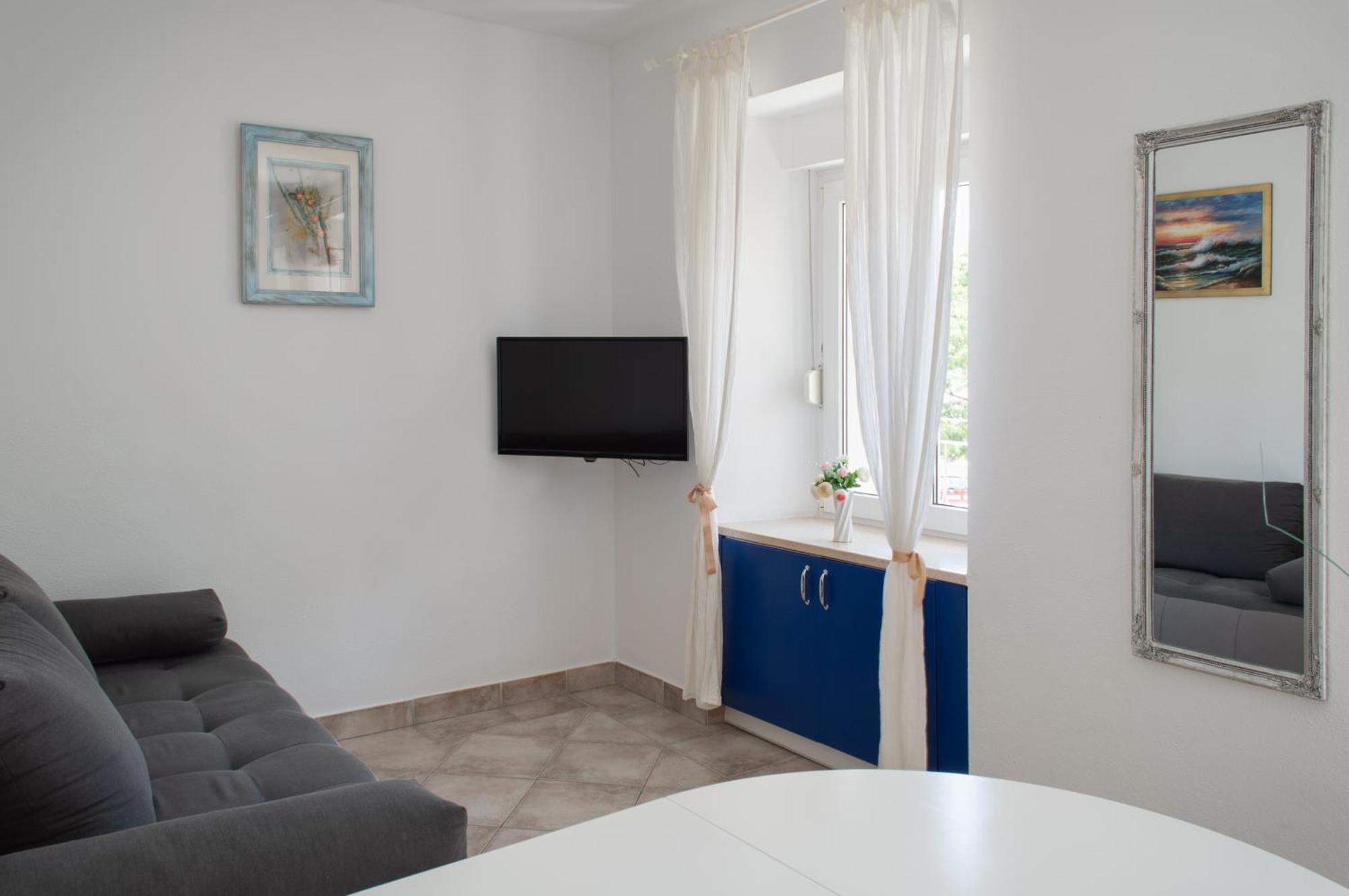 Galatea - Town Centre With Free Parking